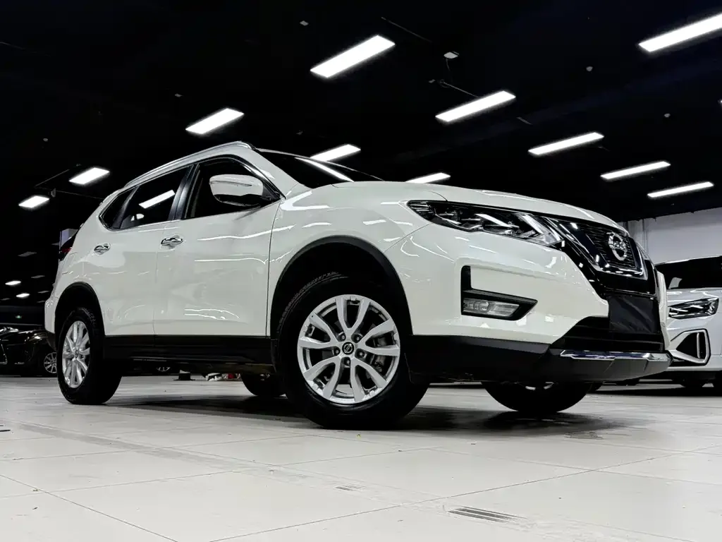 Nissan X-Trail — фото 4