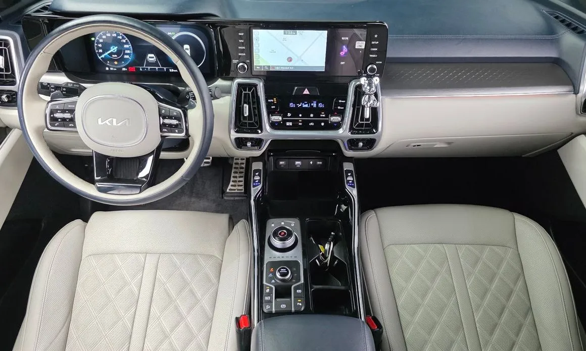 Kia Sorento — фото 9
