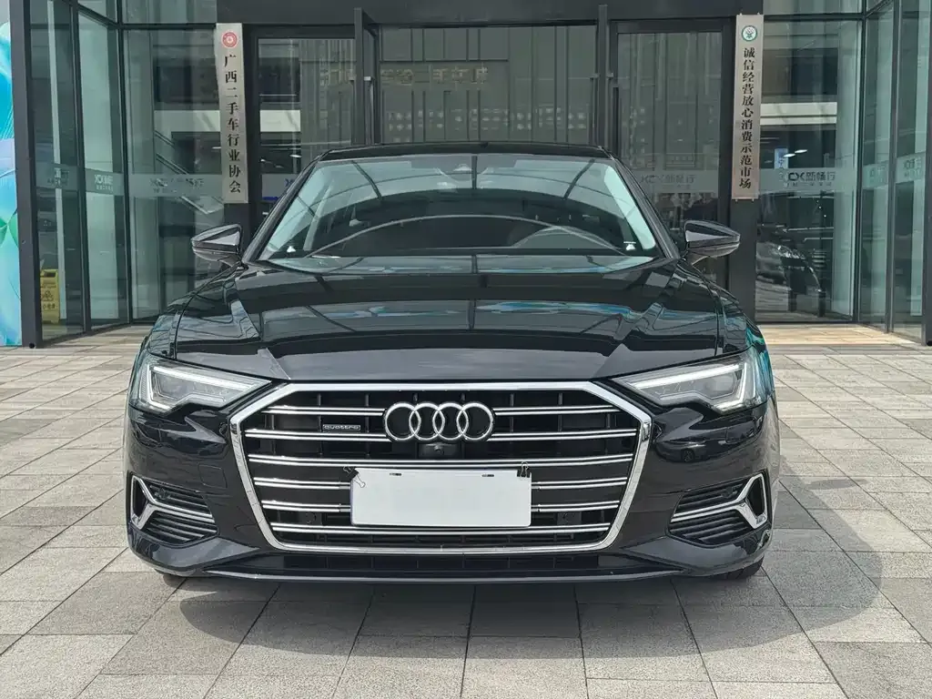 Audi A6L — фото 2