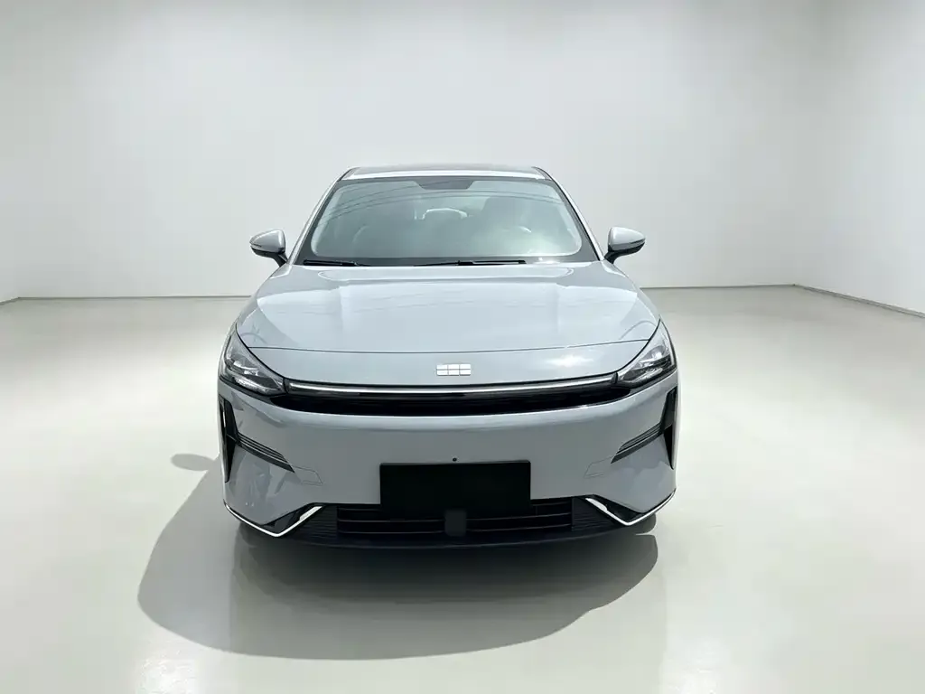 Geely Galaxy L6 — фото 3