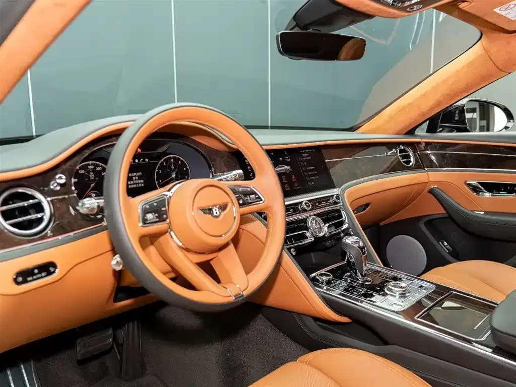 Bentley Flying Spur — фото 7