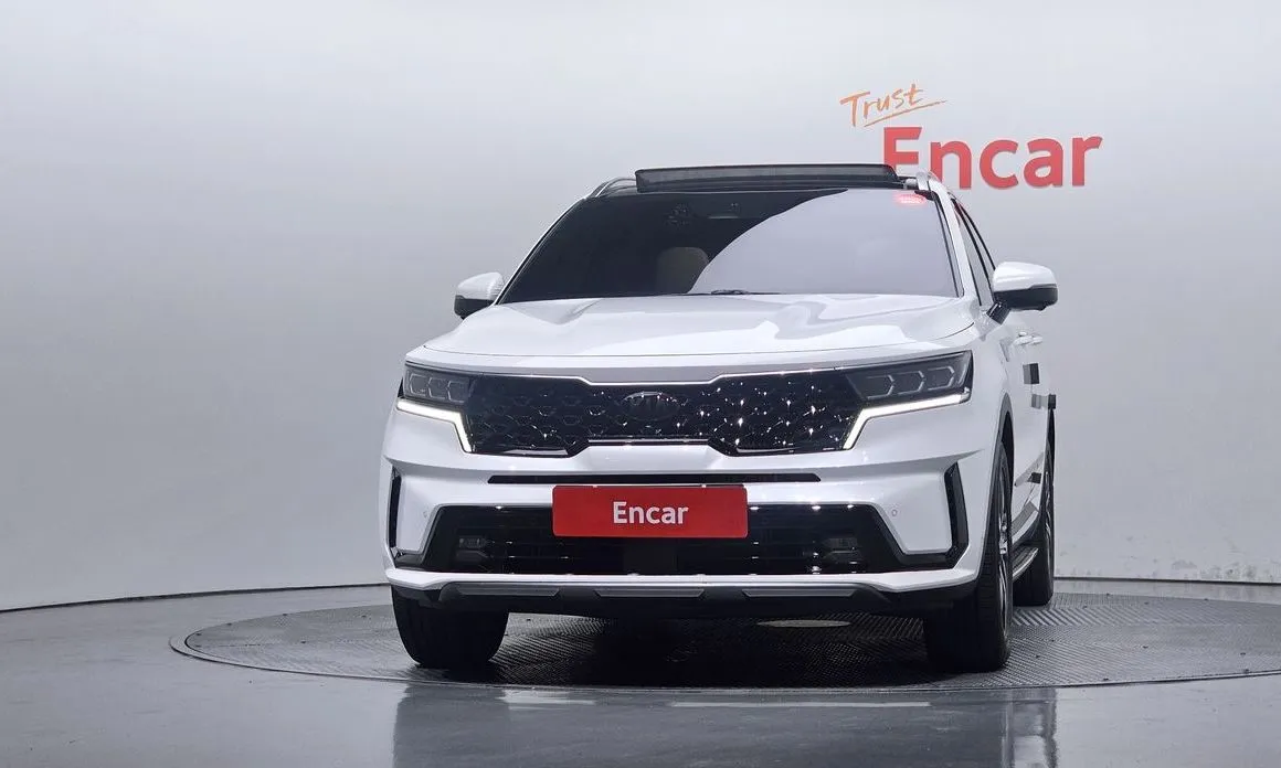 Kia Sorento — фото 8