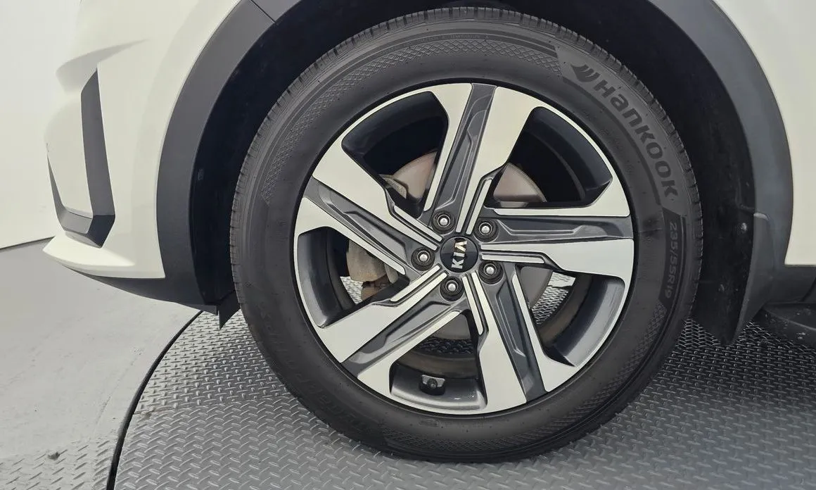 Kia Sorento — фото 6