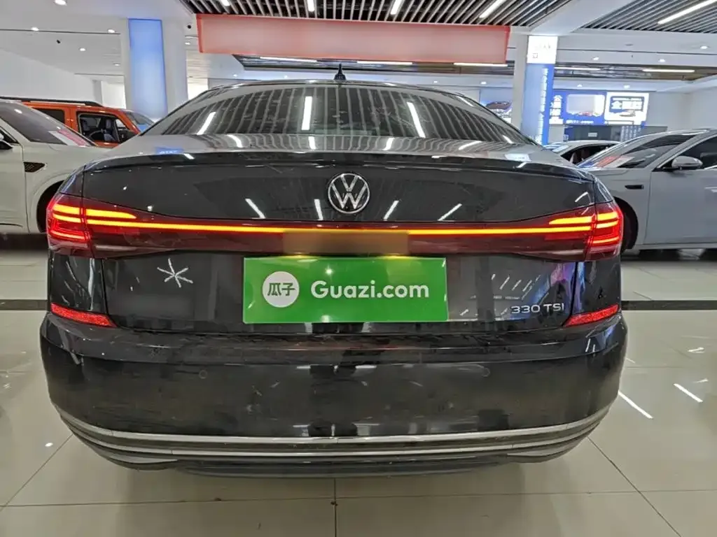 Volkswagen Passat — фото 4