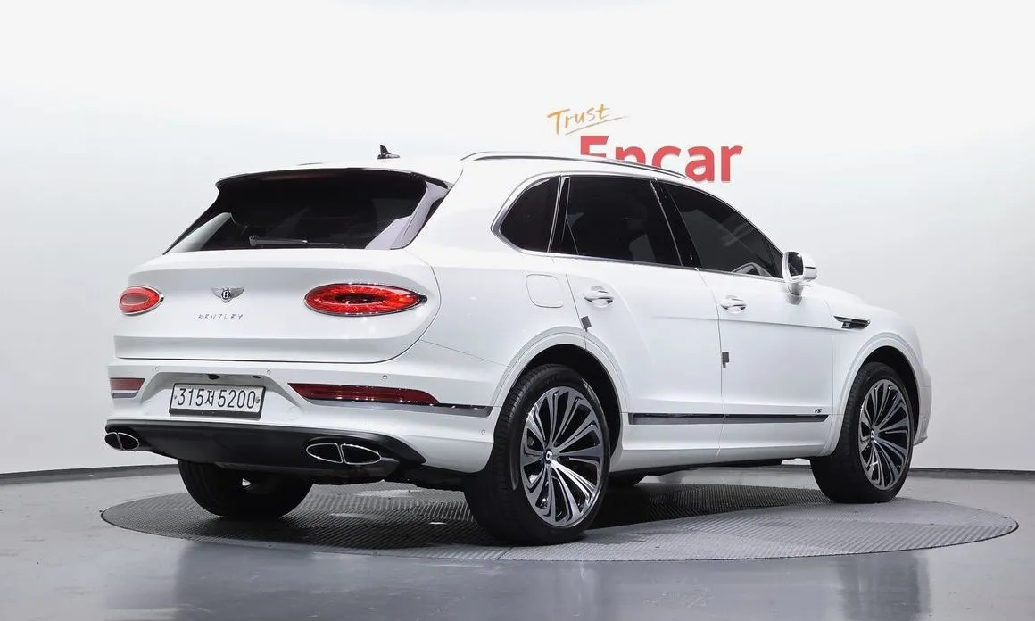 Bentley Bentayga 2022 из KR, фото 9