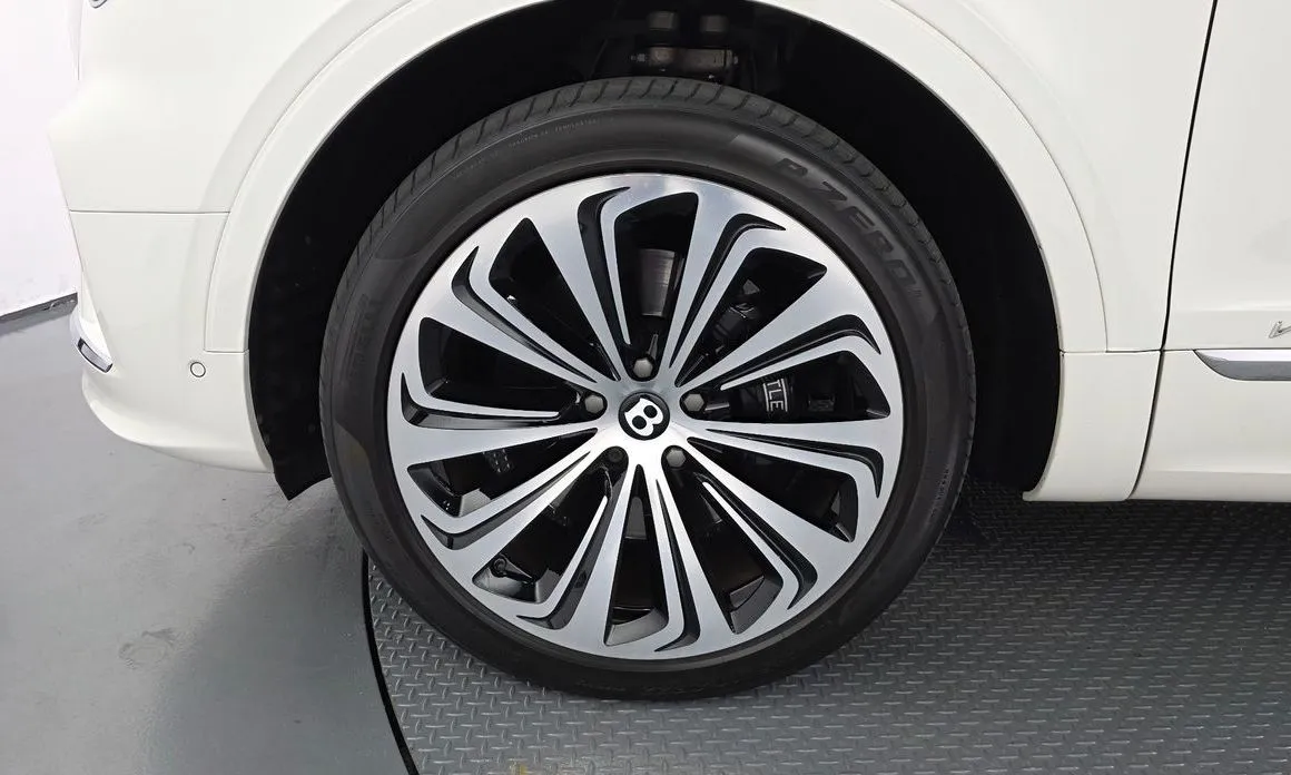 Bentley Bentayga 2022 из KR, фото 7