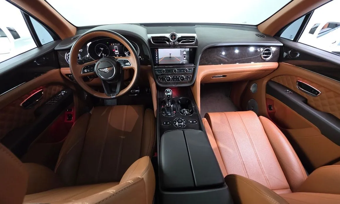 Bentley Bentayga 2022 из KR, фото 2