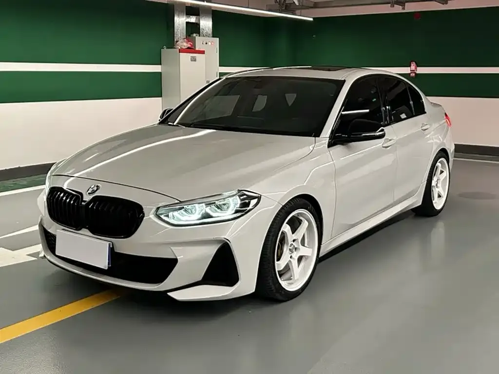 BMW 1 Series — фото 1
