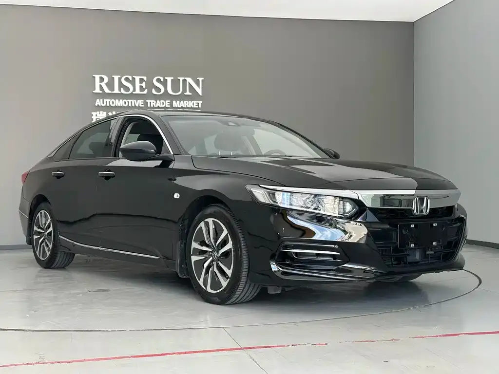 Honda Accord — фото 6