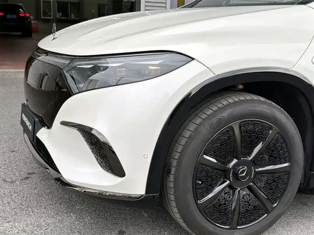 Mercedes-Benz EQS SUV — фото 6