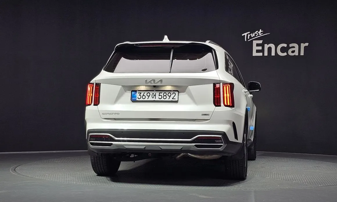 Kia Sorento — фото 7