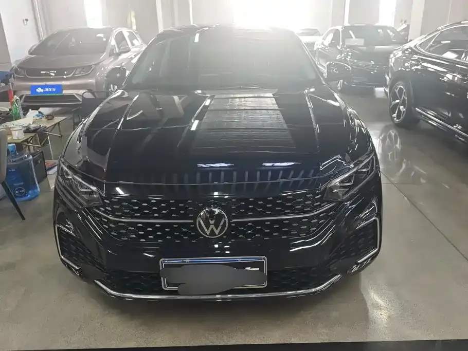 Volkswagen Passat — фото 8