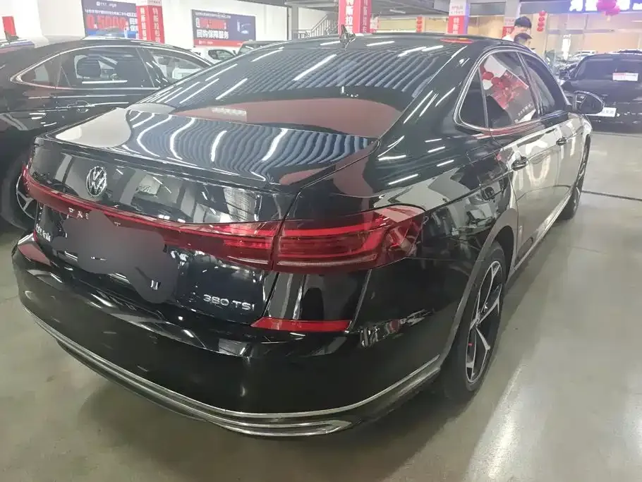 Volkswagen Passat — фото 6