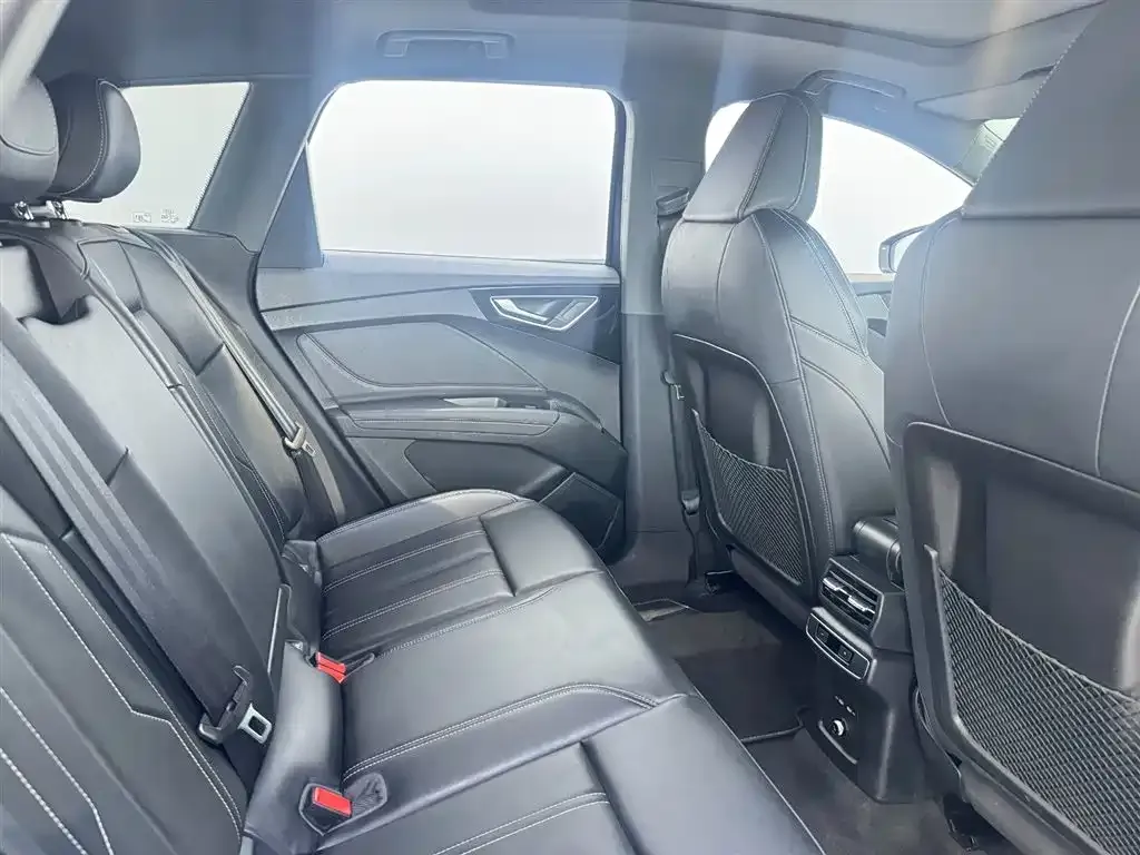 Audi Q4 e-tron 2024 из CN, фото 7