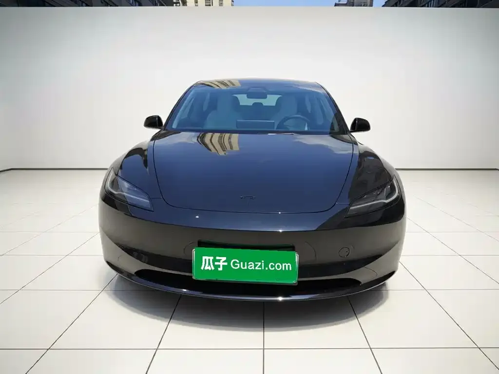 Tesla Model 3 — фото 3
