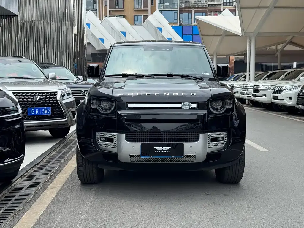 Land Rover Defender — фото 10