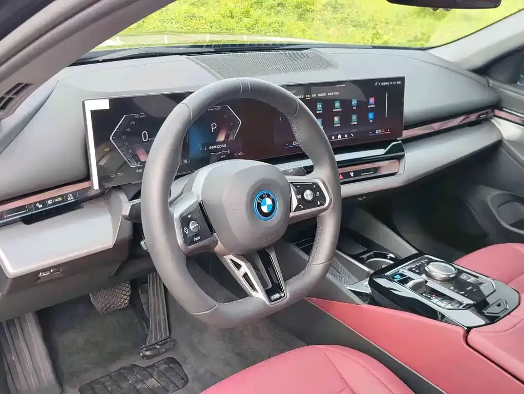 BMW i5 — фото 4