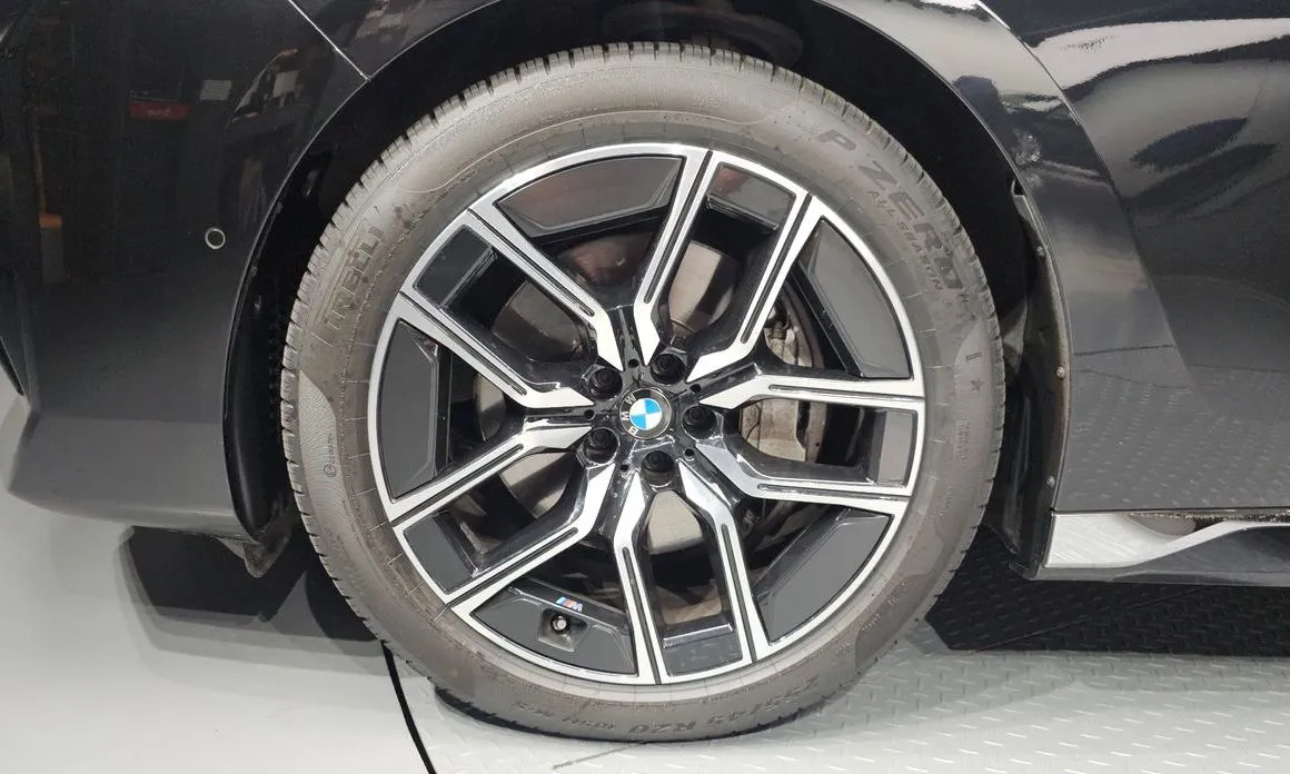 BMW 7-Series 2024 из KR, фото 3