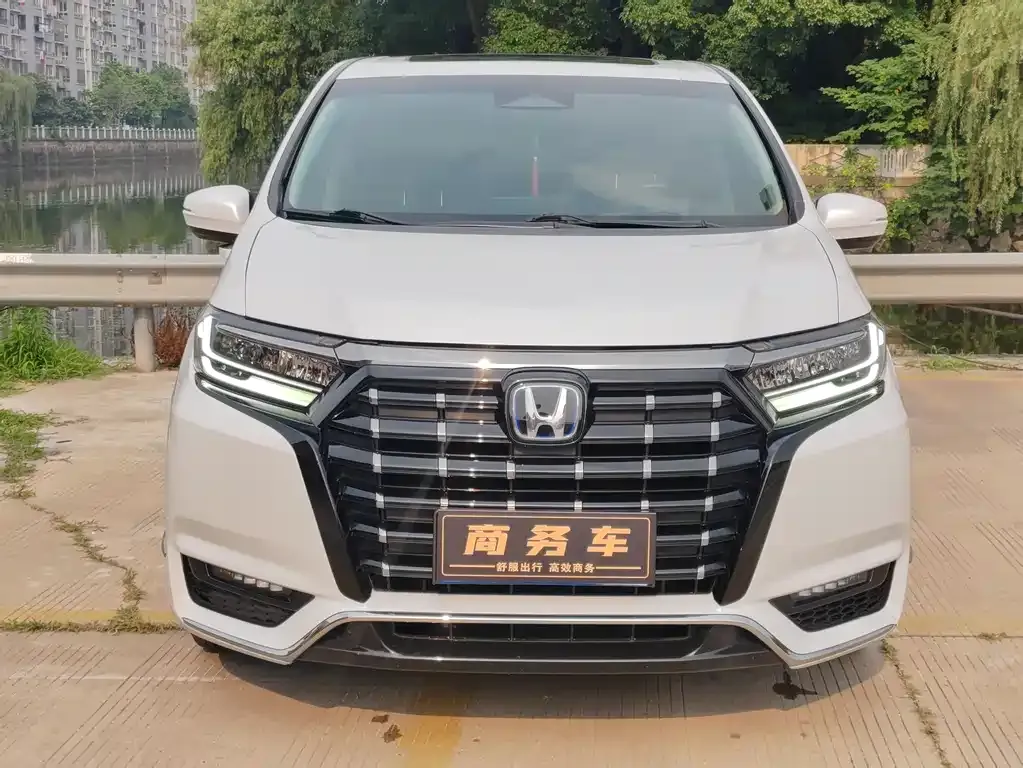 Honda Elysion — фото 2