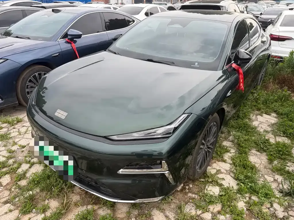 Geely Galaxy Xingyao 8