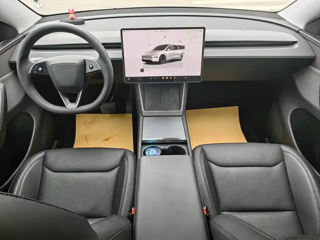 Tesla Model Y — фото 7