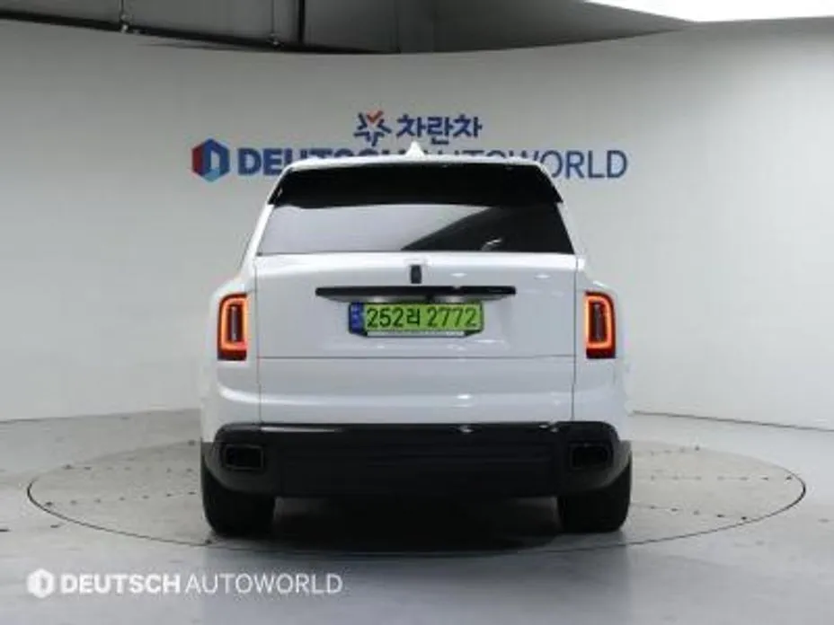 Rolls-Royce Cullinan 2024 из KR, фото 9