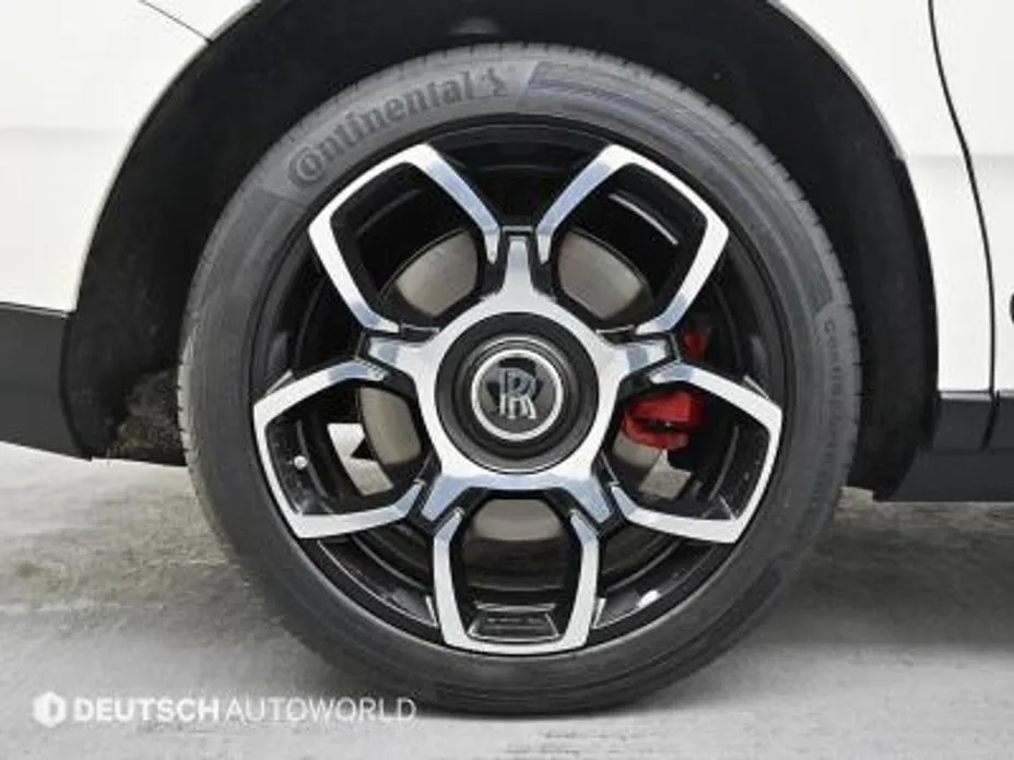 Rolls-Royce Cullinan 2024 из KR, фото 5