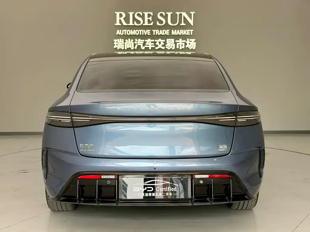 BYD Seal — фото 3