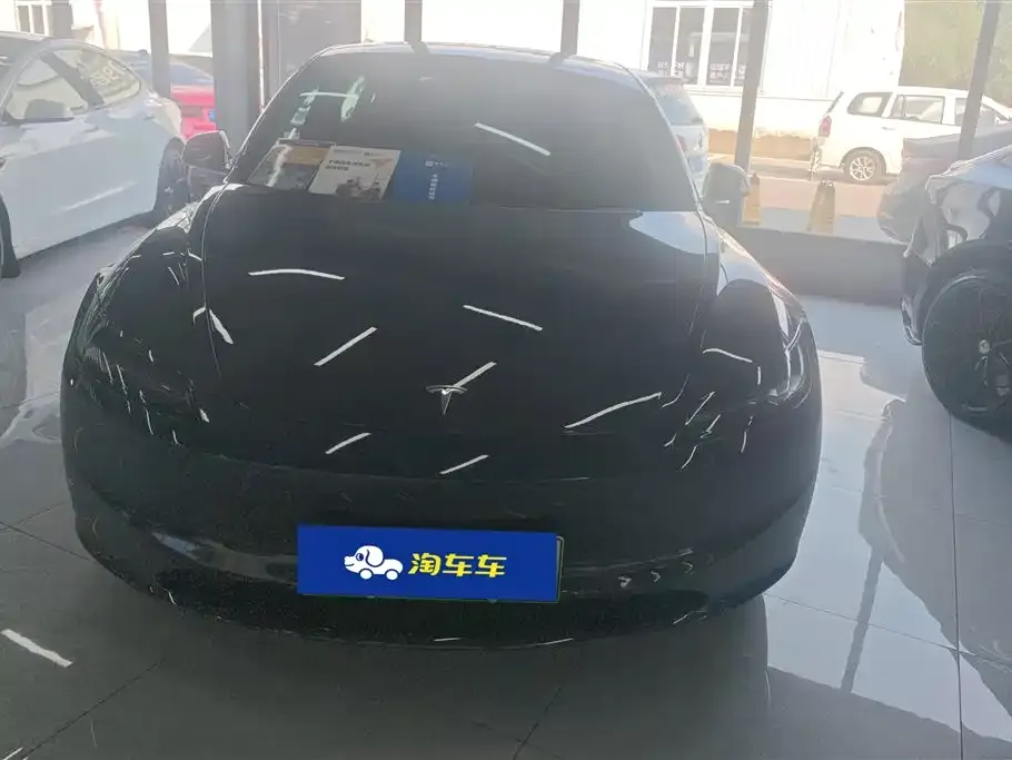 Tesla Model 3 — фото 10