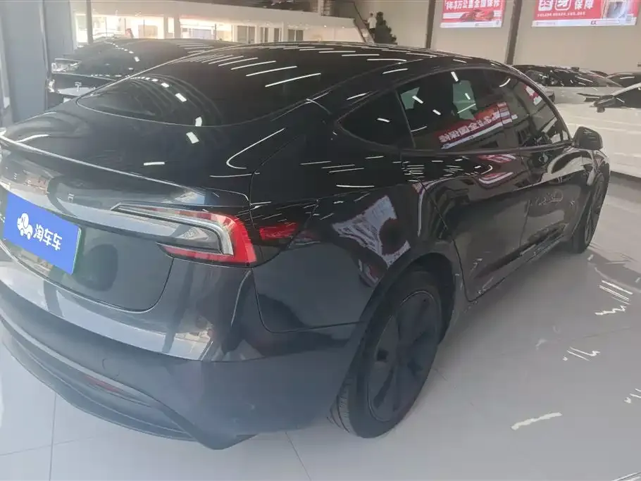 Tesla Model 3 — фото 4