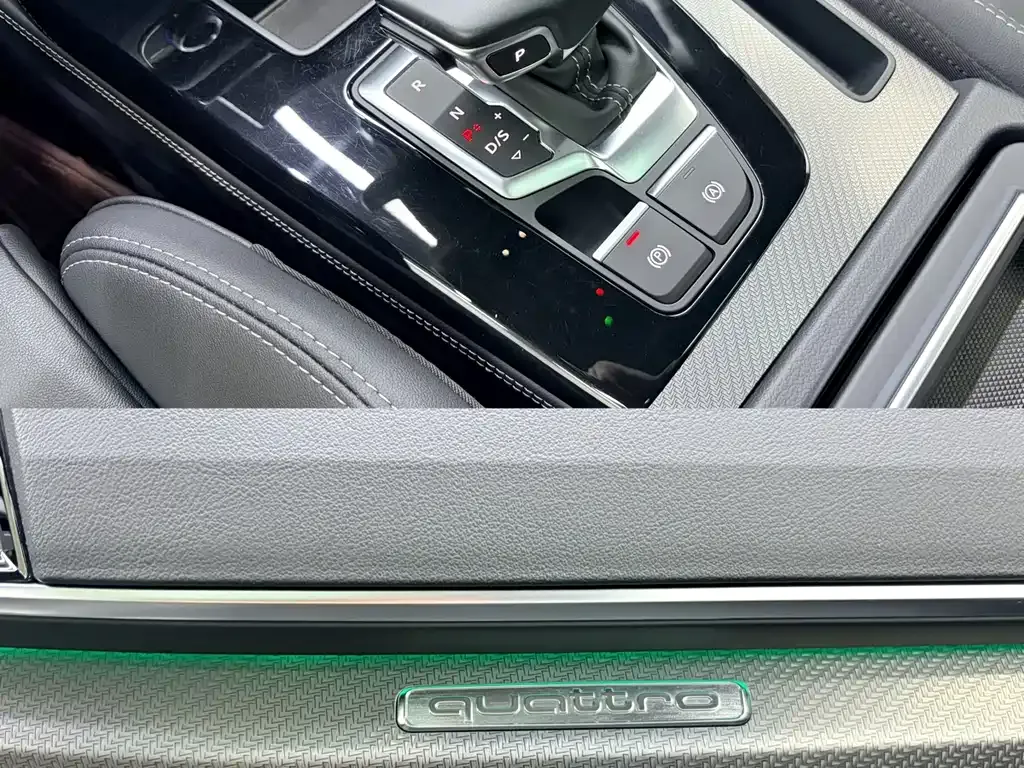 Audi Q5L 2022 из CN, фото 9