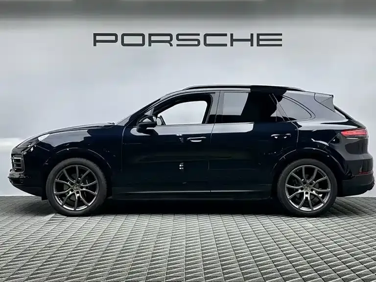 Porsche Cayenne — фото 9