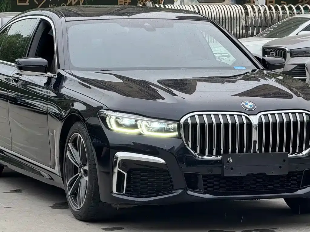 BMW 7 Series — фото 5