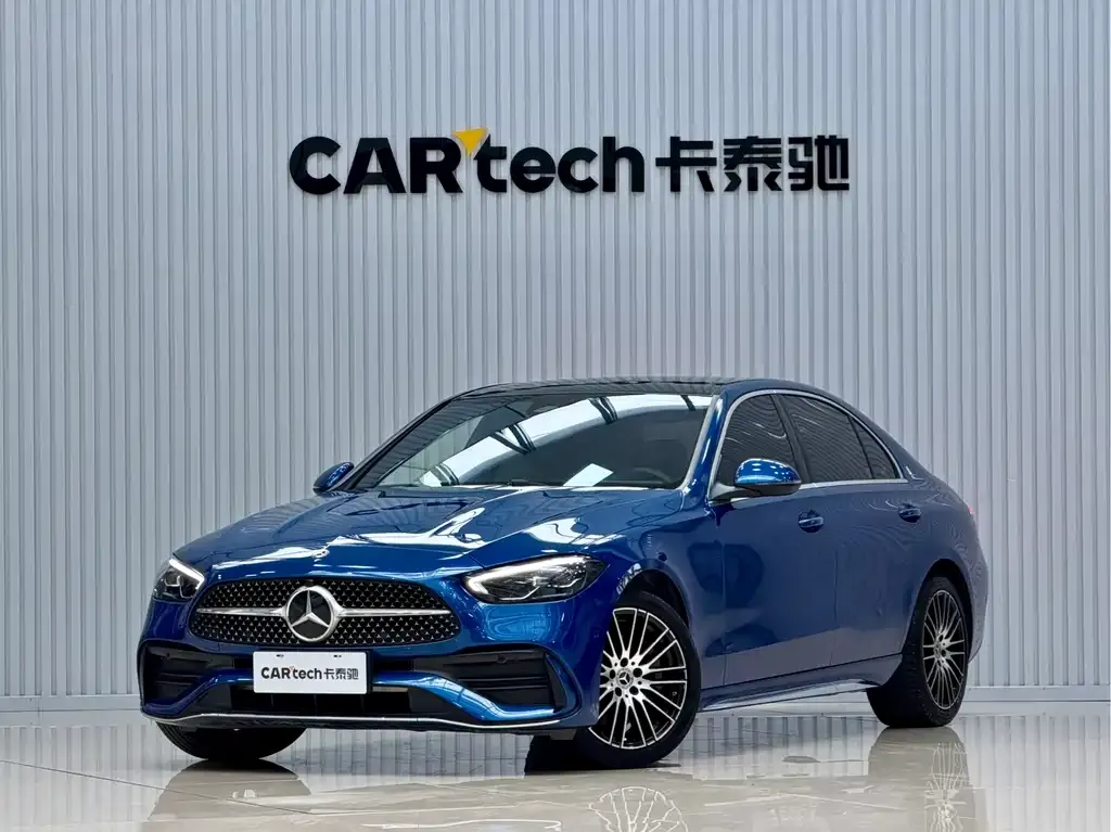 Mercedes-Benz C-Class — фото 1