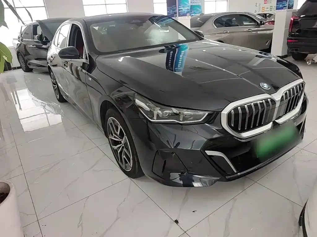 BMW i5 — фото 4