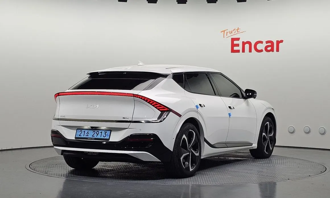 Kia EV6 — фото 2