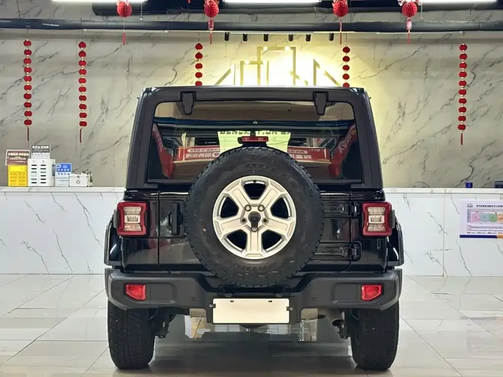 Jeep Wrangler 2021 из CN, фото 10