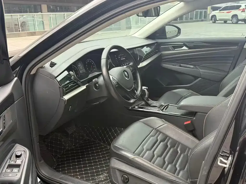 Volkswagen Passat — фото 6