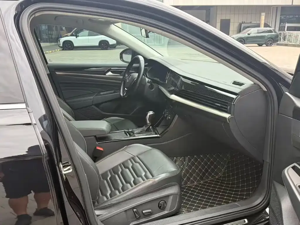 Volkswagen Passat — фото 5