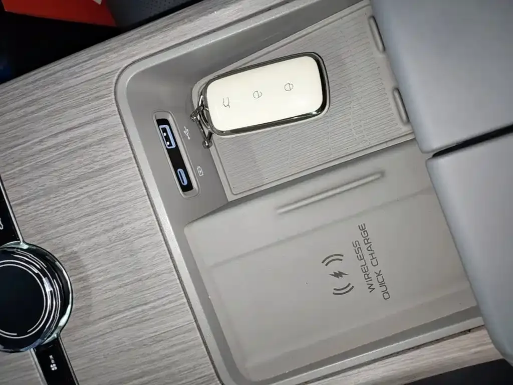 Geely Galaxy E8 2024 из CN, фото 5
