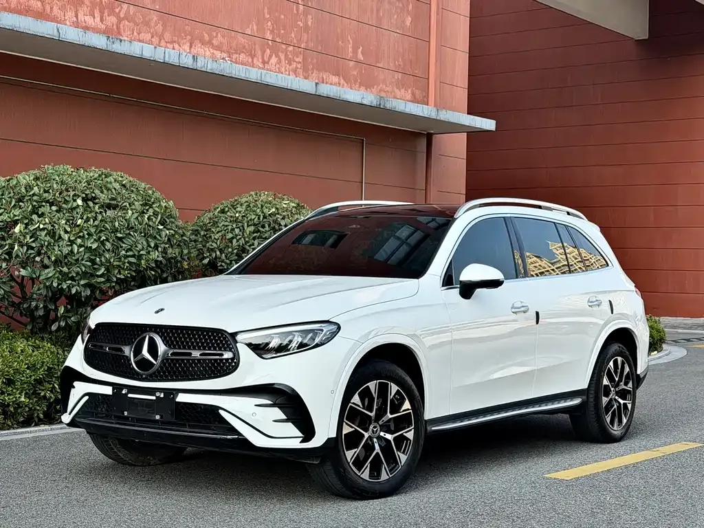 Mercedes-Benz GLC — фото 1