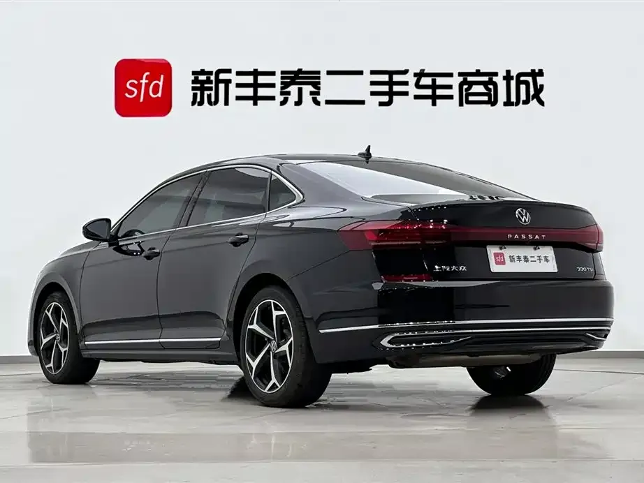 Volkswagen Passat — фото 4