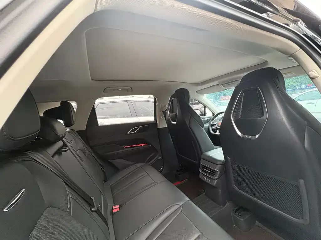 Hongqi HS3 2024 из CN, фото 4