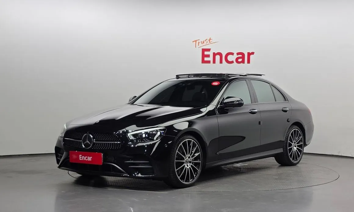 Mercedes-Benz E-Class — фото 1