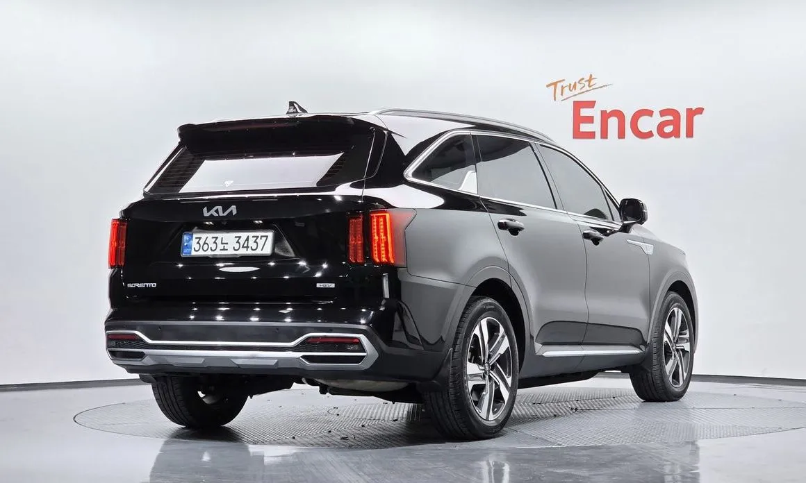 Kia Sorento — фото 8