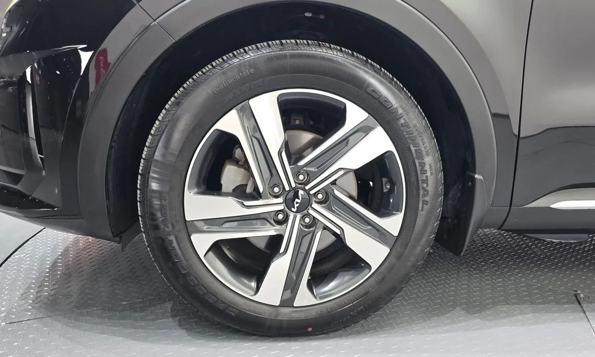 Kia Sorento — фото 10