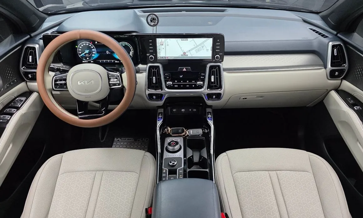 Kia Sorento — фото 9
