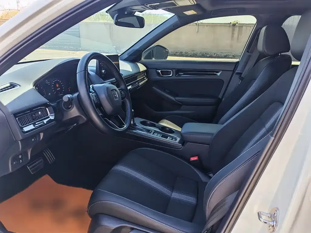Honda Civic — фото 8