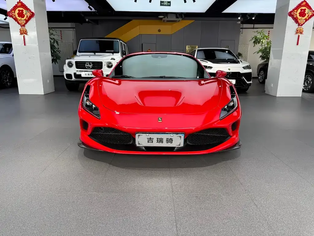 Ferrari F8 — фото 10
