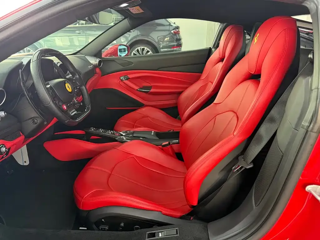 Ferrari F8 — фото 5